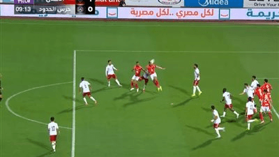 الدوري المصري الممتاز: طاهر محمد طاهر يسجل الهدف الأول للأهلي في مرمى حرس الحدود في الدقيقة التاسعة
