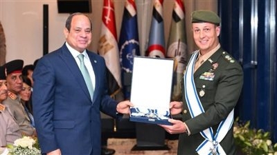 المجلس الدولي للرياضة العسكرية للفروسية يمنح الرئيس عبد الفتاح السيسي وسام الاستحقاق والعضوية الفخرية