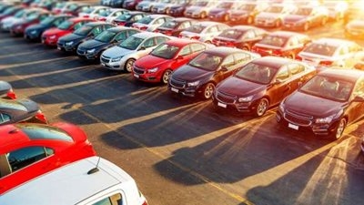 بفعل تأثير الرسوم الجمركية.. أسعار السيارات تسجل مستويات قياسية