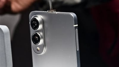 بـ 1219 دولارًا..سامسونغ تكشف رسميًا عن هاتفها Galaxy S25 Edge