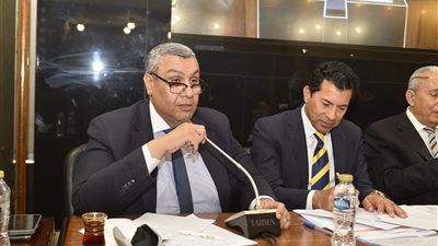 موازنة 2026.. البرلمان يتساءل عن سر تخصيص 4.5 مليون جنيه مكافآت لمعاوني وزير الرياضة