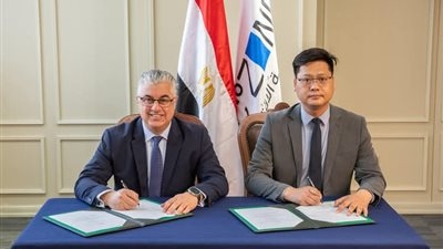 بـ15 مليون دولار أمريكي: توقيع عقد مشروع "جي إس جلوبال سورسينج" لصناعة الملابس الجاهزة