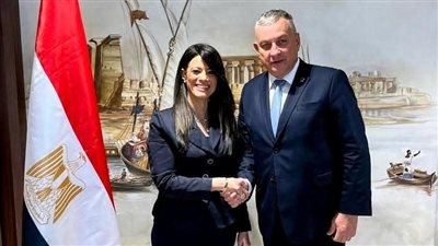 وزيرة التخطيط تبحث مع المفوض الأوروبي  تنفيذ المرحلة الثانية من آلية مساندة الاقتصاد الكلي
