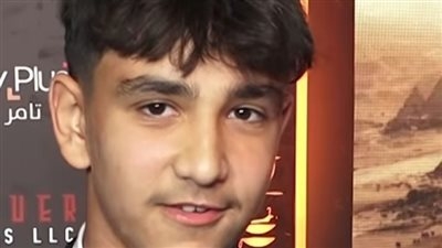 نجل كريم عبد العزيز: بابا مجتهد.. وبيشجعني أدخل الفن