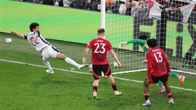45 دقيقة على اللقب: توتنهام هوتسبير يتقدم على مانشستر يونايتد بهدف نظيف في نهائي الدوري الأوروبي