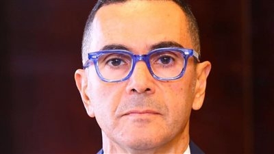 وزير الاستثمار يتوجه لدولة الإمارات العربية المتحدة لتعزيز العلاقات الاقتصادية بين البلدين