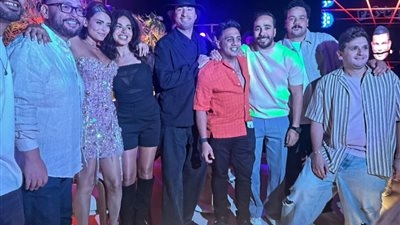 أسماء جلال تحتفل بعيد ميلادها الثلاثين بحفل أشبه بالمهرجانات