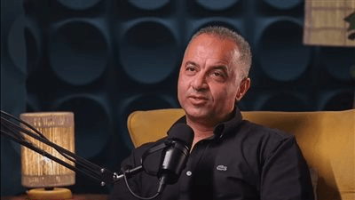 أحمد سمير فرج يكشف كواليس رفضه التمثيل وموقف لا يُنسى مع الزعيم عادل إمام