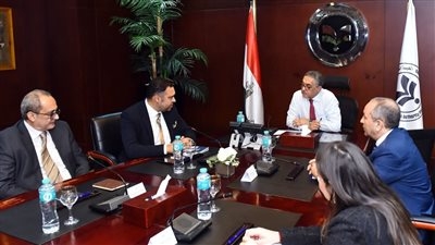 باستثمارات 40 مليون دولار..  رئيس هيئة الاستثمار يلتقي وفد بورنا الكندية لإنشاء مصنع لتقنيات ومنتجات فصل الغاز الطبيعي