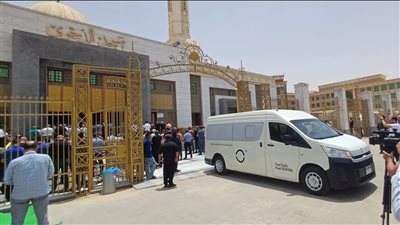 تأدية صلاة الجنازة على جثمان أحمد الدجوي بمسجد العائلة وخروجه إلى مثواه الأخير