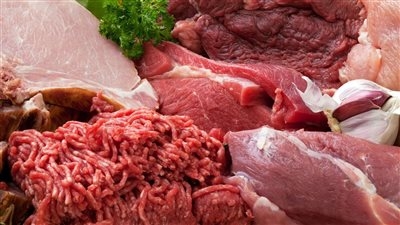 «قبل عيد الأضحى».. أسعار اللحوم والدواجن داخل المجمعات الاستهلاكية