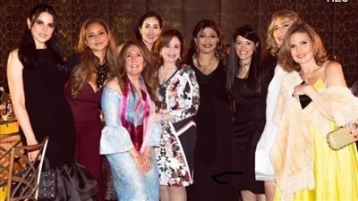 بعدما أثار غيابها الجدل.. هالة صدقي تكشف السبب بصورة مع يسرا ودرة وإلهام شاهين