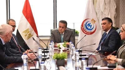 وزير الصحة يشهد توقيع بروتوكول تعاون بين شركة 'Zimmer' و 'AZM'