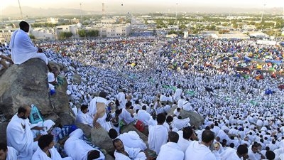 ما حكم استعمال الواقي الشمسي (الصن بلوك) للمحرم.. د. نظير عياد يجيب