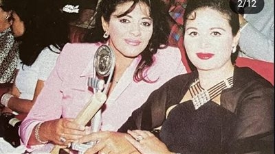 إلهام شاهين تهنيء هالة صدقي بعيد ميلادها: عشرة عمري الجدعة