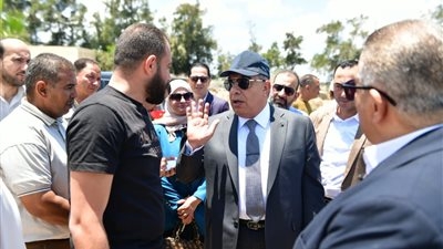 محافظ الدقهلية يتفقد إنشاءات مصنعي تدوير المخلفات البلدية والزراعية بقلابشو