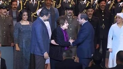 أمنيتي أسلم عليكي... لقاء سابق بين سميحة أيوب والرئيس السيسي قبل وفاتها