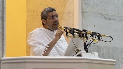 خطيب عرفة: التقوى جوهر الدين ووسيلة النجاة في الدنيا والآخرة