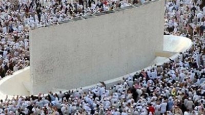 ما حكم التكبير عند رمي حصى الجمار؟.. د. نظير عياد يجيب