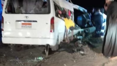 اصابة 8 أشخاص في حادث ميكروباص على طريق الفيوم