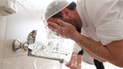 حكم الترتيب في الوضوء وغسل اليدين والرجلين