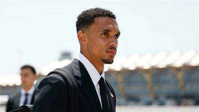 بعد انتقاله للميرنجي.. ترينت ألكسندر آرنولد يستبدل سيارته الفاخرة بسبب عقد ريال مدريد مع BMW