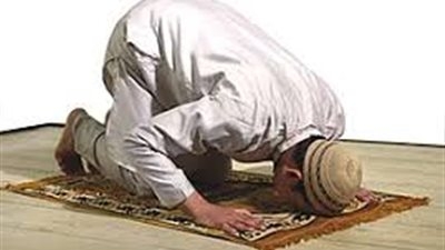 هل يجب إعادة الصلاة لمن يؤديها بسرعة؟.. دار الإفتاء تجيب