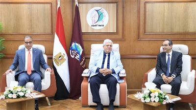وزير التعليم العالي خلال وضع حجر الأساس لمركز علاج الأورام بجامعة الفيوم: تطوير شامل للمستشفيات الجامعية لضمان رعاية صحية وتعليم طبي متميز