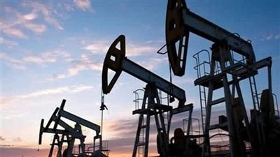 النفط يتراجع بعد إعلان ترامب وقف إطلاق النار