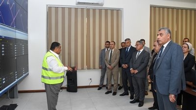 وفد محلية النواب يتفقد شركة الإسكندرية لتوزيع الكهرباء«صور»