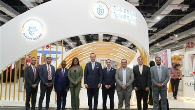 رئيس هيئة الرعاية الصحية يلتقي وزيرة الصحة الناميبية ورئيس صندوق تمويل التعليم في أفريقيا
