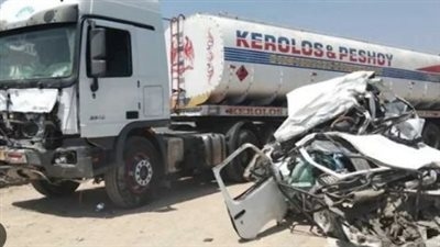 ملحقش يتهنى بعروسته.. أسرة سائق النقل المتسبب في حادث الطريق الإقليمي: ابننا عريس من شهر وطالع على أكل عيشه مقصدش يموتهم
