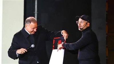 القلعة الحمراء تمنح أعضاء الأهلي عرض خاص لتخليد أسمائهم على جدران الاستاد