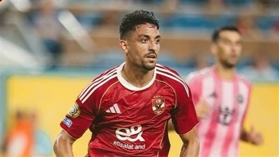 هل ينجح طاهر محمد طاهر في إقناع ريبيرو وسط زحمة الأجنحة في الأهلي؟