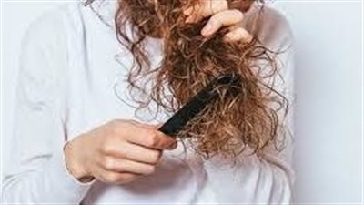 شعرك في خطر بالصيف.. خطوات بسيطة تحفظه من التلف