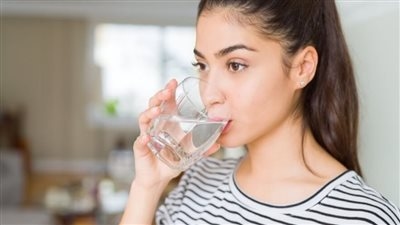 علامات تؤكد نقص شرب الماء.. ونصائح ذهبية للوقاية من الجفاف