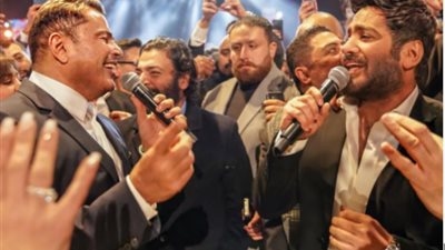 "ما نزلتش صورته وهو تحت"..  رقم 4 يشعل الخلاف بين تامر حسني وعمرو دياب