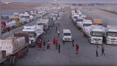 «مصر لغزة.. مساعدات تتخطى حدود الإغاثة ورسائل دبلوماسية تُغيّر بوصلة العالم»