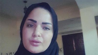 وشم الأهلي والسجن والحجاب.. فصول متناقضة في حياة سامية حداقة الشهيرة بـ"سما المصري"