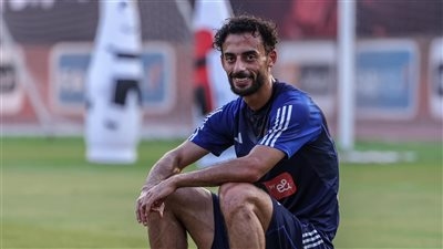 كريم رمزي: بيراميدز أقرب للتعاقد مع أحمد عبد القادر.. والزمالك مازال في الصورة
