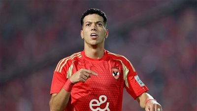 شوبير يكشف تفاصيل حديثه مع إمام عاشور بشأن تجديد عقده مع الأهلي