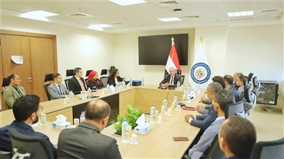 مبنى وزارة البترول والثروة المعدنية يحصل على شهادتي الأيزو في السلامة والصحة المهنية والإدارة البيئية
