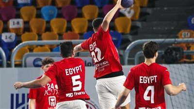 منتخب مصر يتدرب على صالة ستاد القاهرة استعدادًا لبطولة العالم لليد للناشئين
