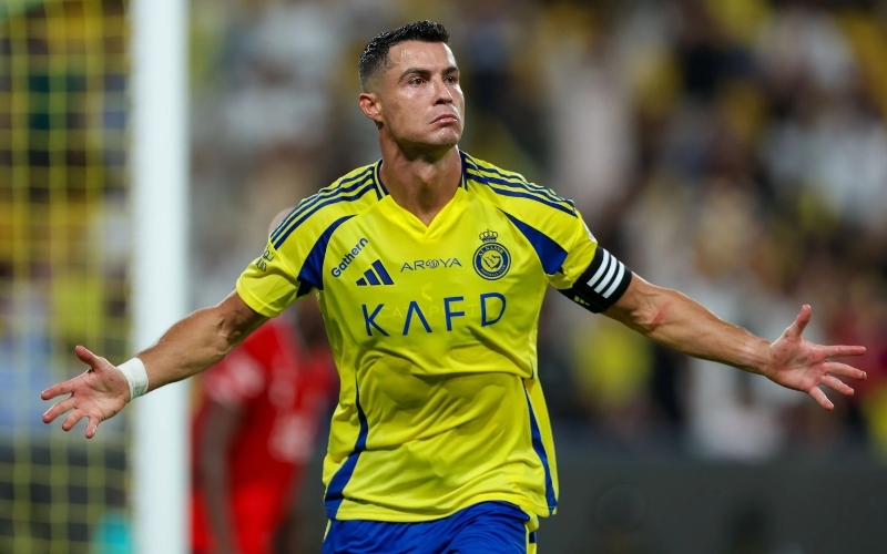 هل يتعاقد الوداد البيضاوي مع رونالدو للمشاركة في كأس العالم للأندية؟
