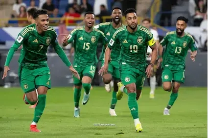 مواجهة نارية بين السعودية واليابان في تصفيات كأس العالم 2026