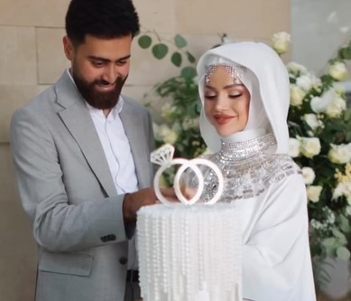 دموع الشيف عبير الصغير ومهرها الفريد في عقد قرانها يشعلان التفاعل