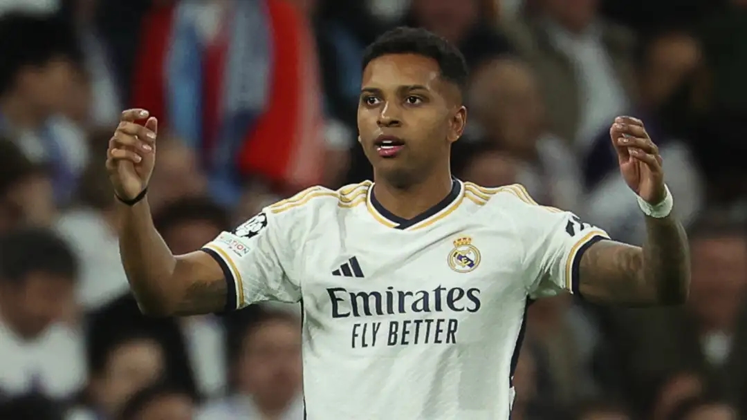 هل يضحي ريال مدريد برودريغو غوس من اجل لاعب باريس سان جرمان