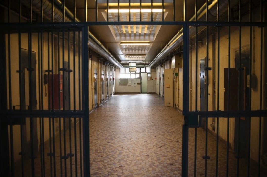 Miri druggie's latest conviction lands him five years behind bars, caning