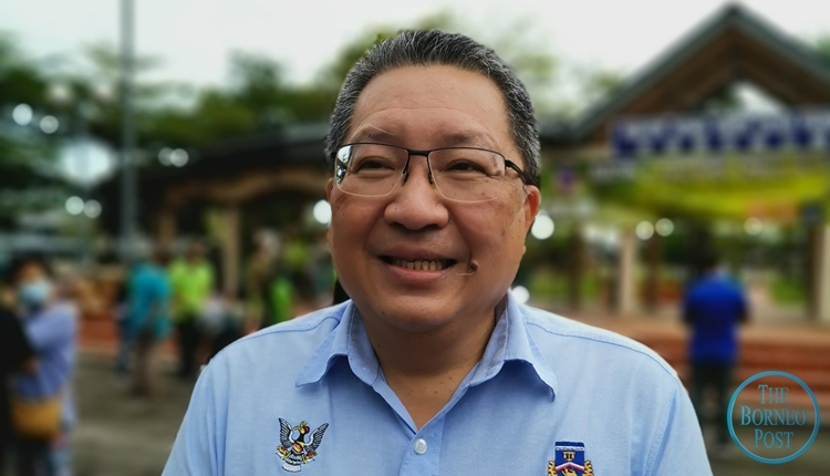 Mayor warns public of fake Facebook accounts impersonating him