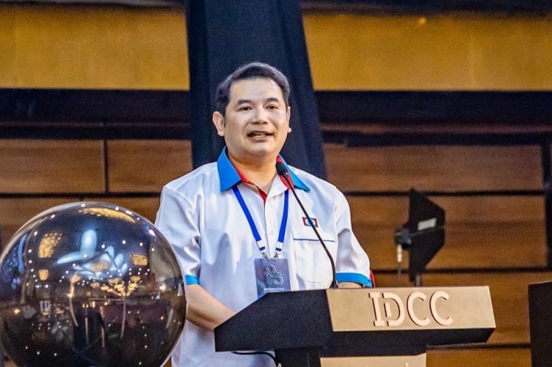 Sarawak ban may be reinstated if I no longer hold Cabinet, PKR posts, says Rafizi